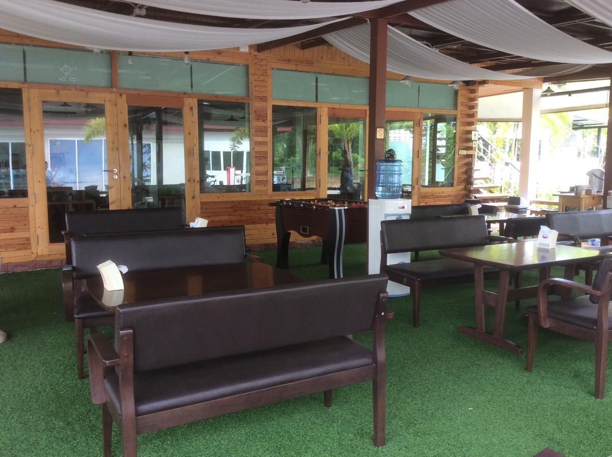 Готель Check In And Chill Out Ban Laem Sok Екстер'єр фото