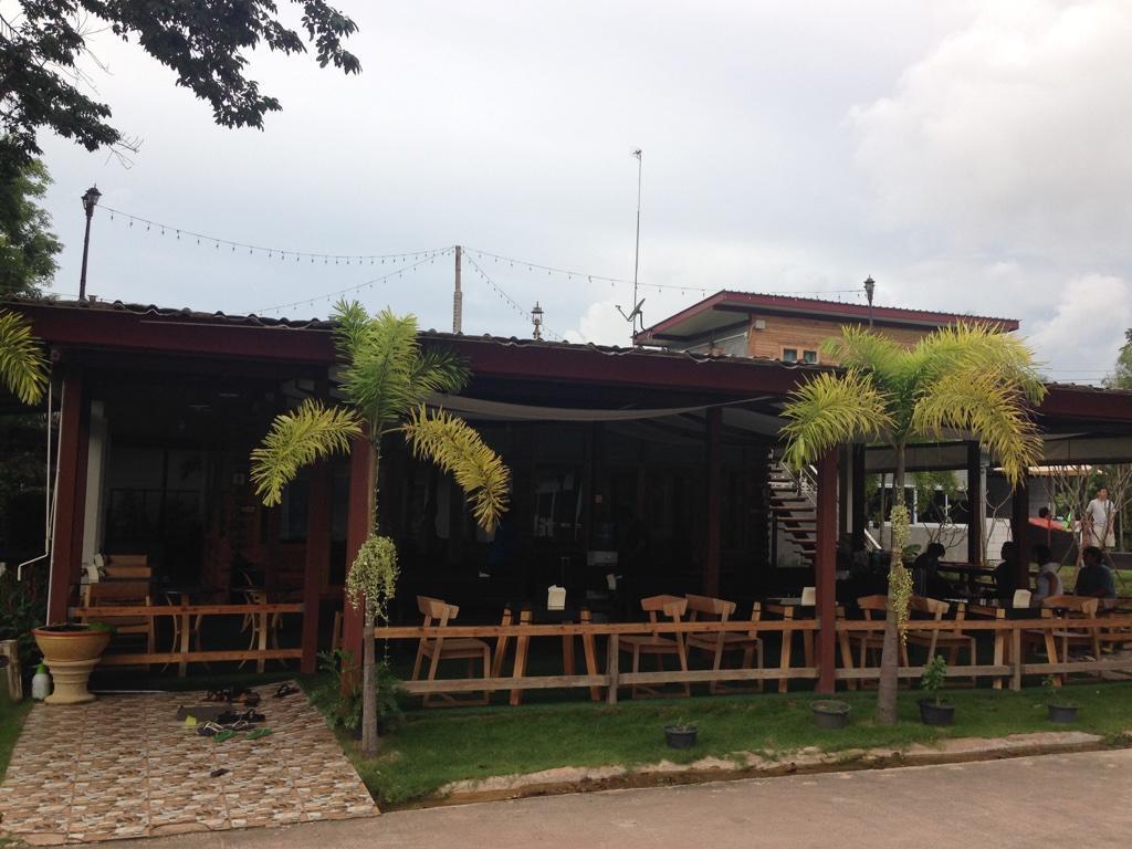 Готель Check In And Chill Out Ban Laem Sok Екстер'єр фото