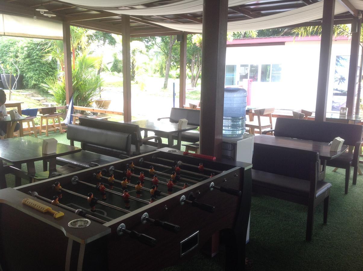 Готель Check In And Chill Out Ban Laem Sok Екстер'єр фото